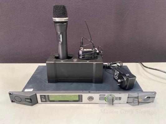 AKG DSR700 V2 DIGITAL WIRELESS STATIONARY RECEIVER WITH 1 x DHT700